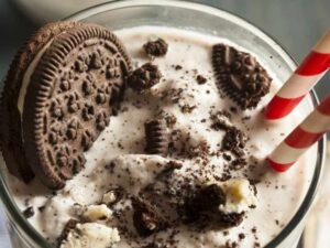 Whataburger Dessert Menu - Oreo Shake